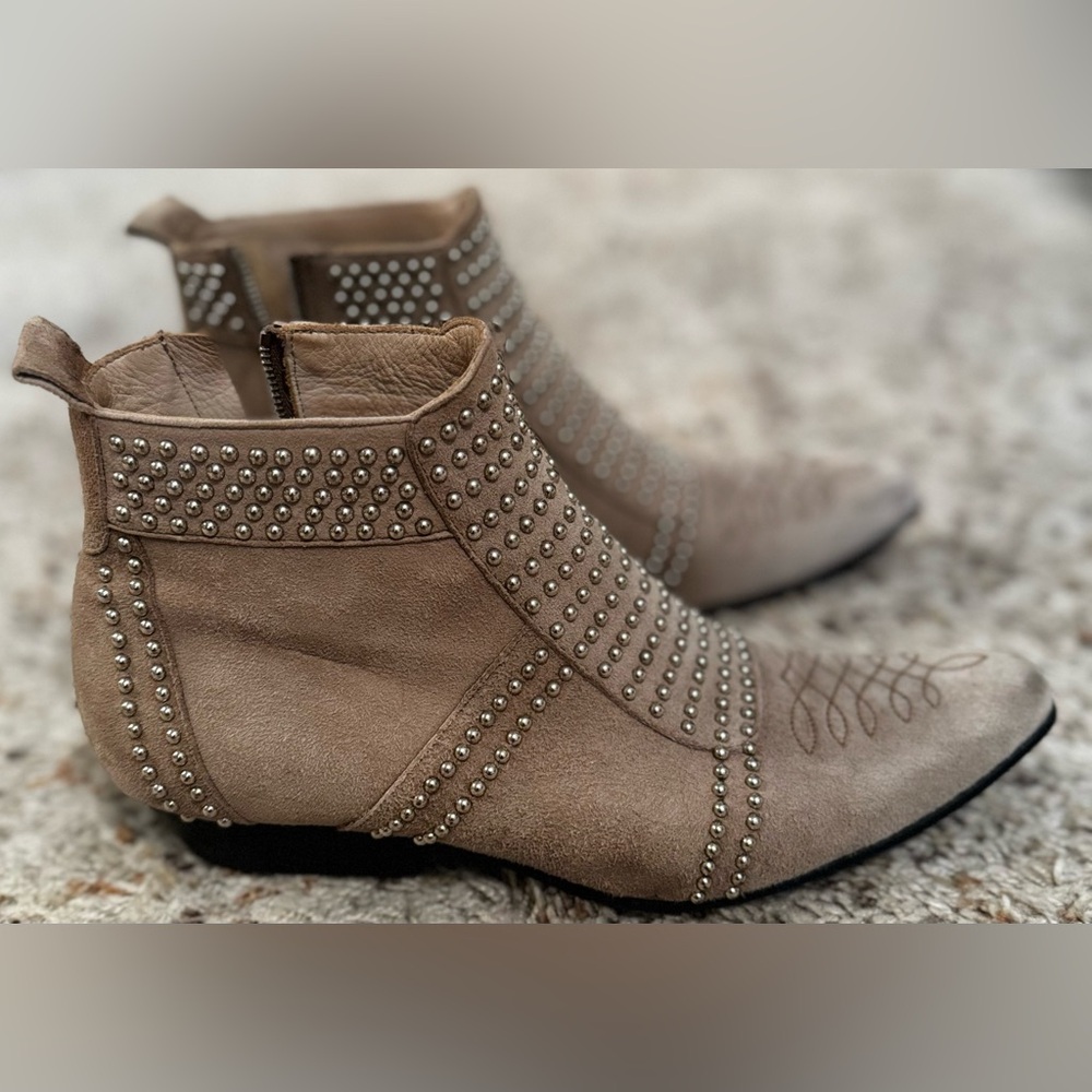 Anine Bing Charlie Studded Beige Ankle Boots
